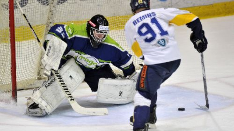 Rihards Remiņš pret Henriju Anču
Foto: Romāns Kokšarovs, Sporta Avīze, f64