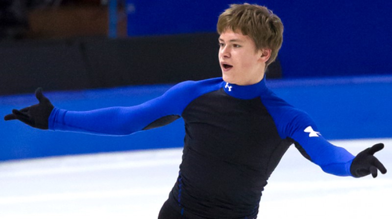 Deniss Vasiļjevs oficiālajā treniņā pirms pasaules junioru čempionāta 
Foto: jwc2016debrecen.hu