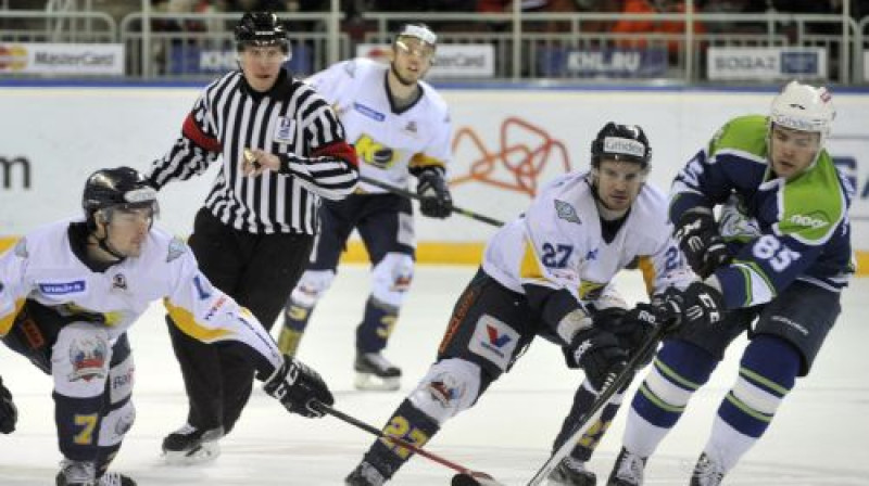 "Kurbadam" pēc ilgstošajām neveiksmēm papildus motivācija nav jāmeklē - gatavi segt pat divatā
Foto: Romāns Kokšarovs, Sporta Avīze, f64