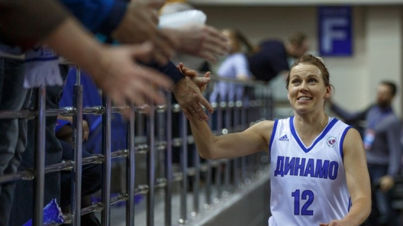 Anete Jēkabsone-Žogota: 20 punkti pret UGMK
Foto: kurskbasket.ru