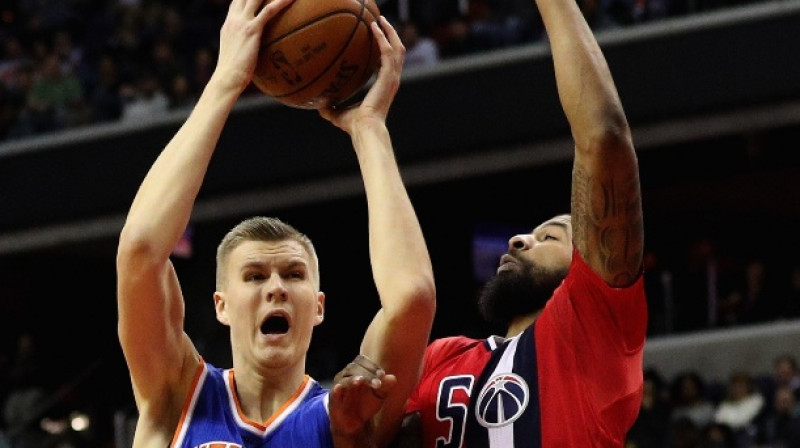 Kristaps Porziņģis pret Markīfu Morisu
Foto: AFP/Scanpix