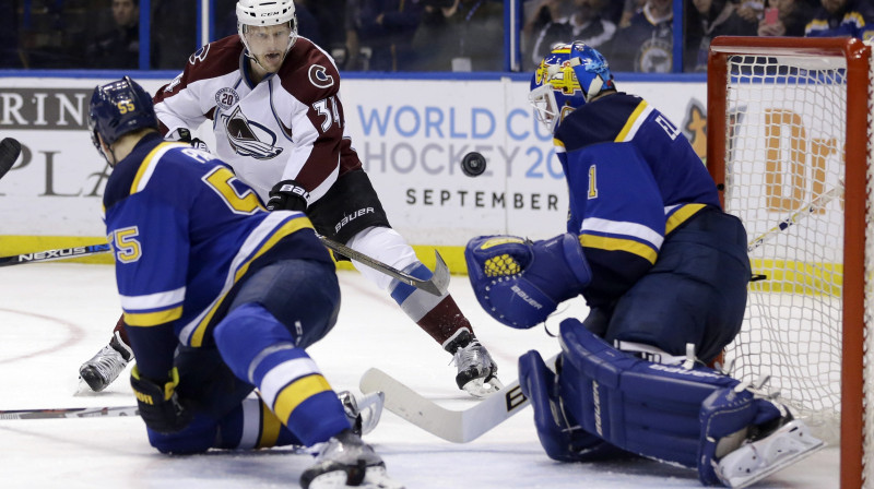 Karls Soderberjs un Braiens Eliots
Foto: AP/Scanpix