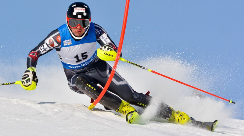 Šodien bija labi, bet rīt K.Zvejnieks mēģinās labāk nostartēt un cīnīsies par uzvaru. Foto: Infoski.lv, E.Lukšo