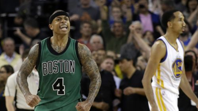 Aizeja Tomass spēlē pret "Warriors"
Foto: AP/Scanpix