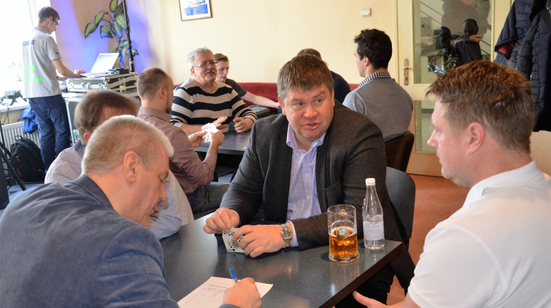 Ekspremjers Aigars Kalvītis labi spēlē visas prāta spēles. Un zolīte nav izņēmums.
Ingas Skuškas foto