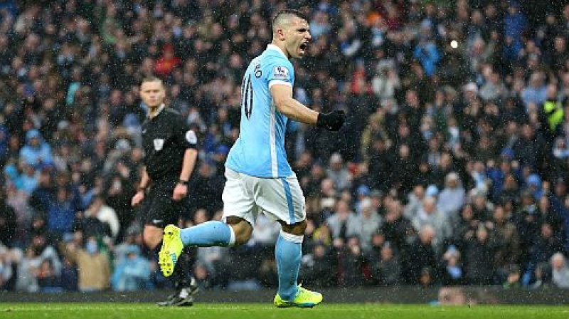 Mančestras ''City'' pirmo vārtu autors Serhio Agvero
Foto: AP/Scanpix