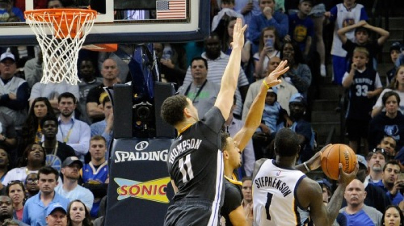 Lenss Stīvensons pret Kleju Tompsonu
Foto: AFP/Scanpix