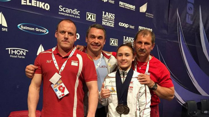 Mareks Osovskis, Viktors Sčerbatihs, Rebeka Koha, Eduards Andruškēvičs 
Foto: Latvijas Svarcelšanas federācija