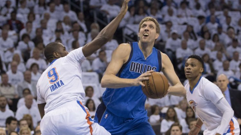 Dirks Novickis pret "Thunder"
Foto: AFP/Scanpix