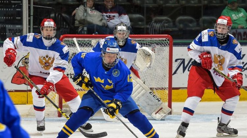 Brīdis no Zviedrijas un Krievijas U18 izlašu mača
Foto: Matt Zambonin/HHOF-IIHF Images