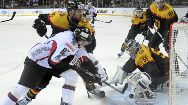 Gints Meija pret Vāciju izcēlās ar divām rezultatīvām piespēlēm
Foto: Romāns Kokšarovs/F64