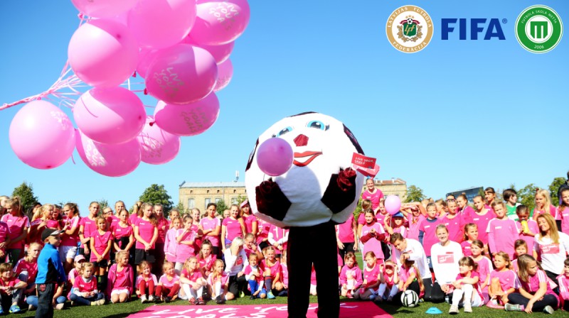 Meiteņu futbola diena Rīgā