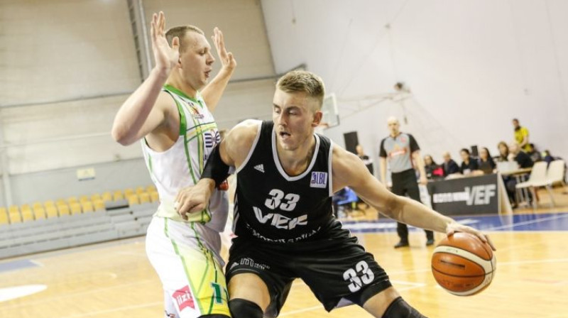 Jurijs Aleksejevs pret Mārtiņu Meieru
Foto: Mikus Kļaviņš/ VEF Rīga