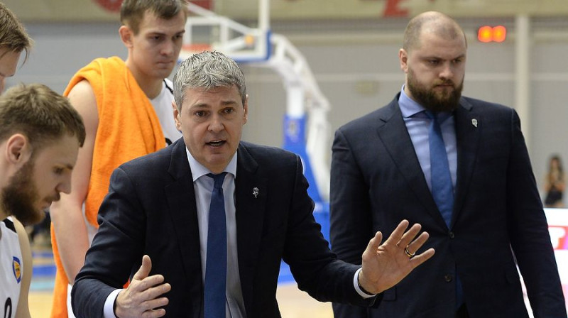 Ainars Bagatskis un Artūrs Štālbergs 
Foto: nn-basket.ru