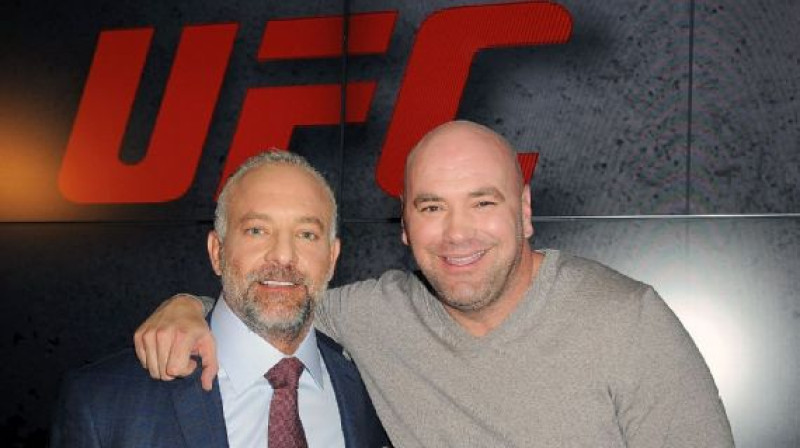 Lorenso Fertita (no kreisās) un Dana Vaits
Foto: mmajunkie.com