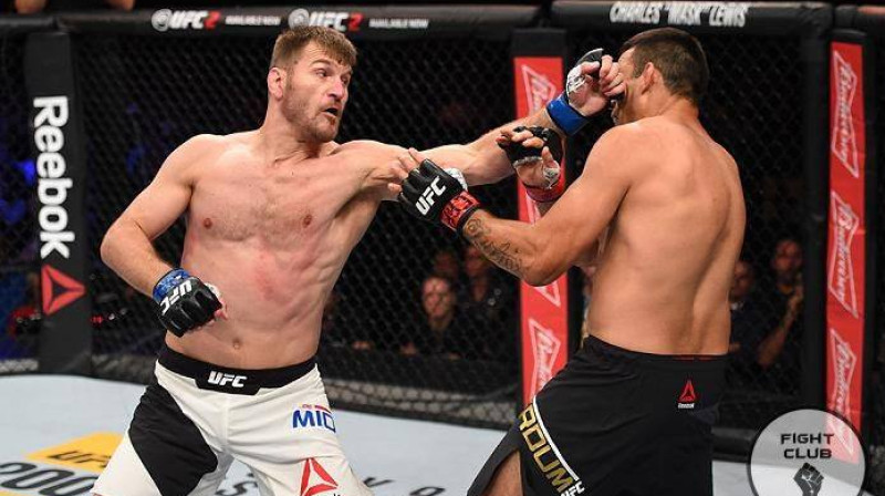 Stipe Miočičs (no kreisās) cīņā ar Fabrisio Verdumu
Foto: Fight Club
