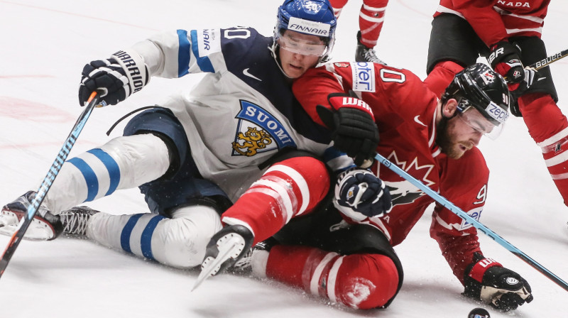 Sebastians Aho un Raiens O'Reilijs
Foto: Itar-Tass/Scanpix
