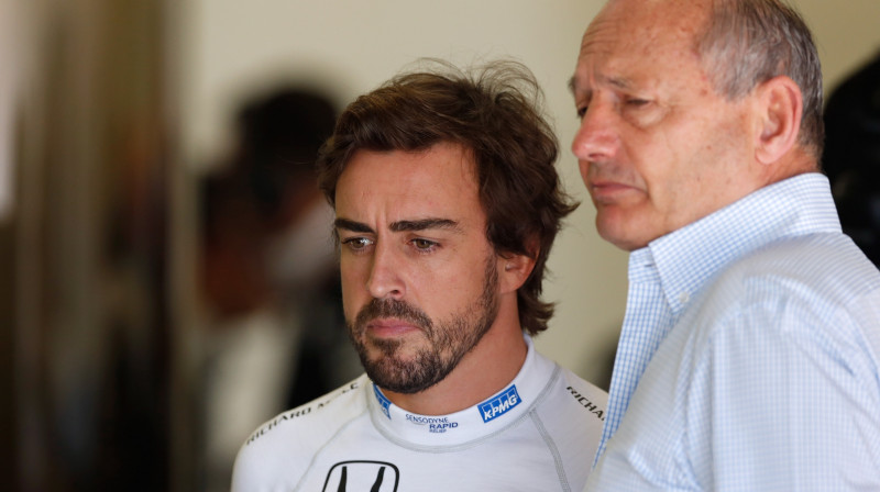 Fernando Alonso un Rons Deniss
Foto: TT NYHETSBYRÅN/Scanpix