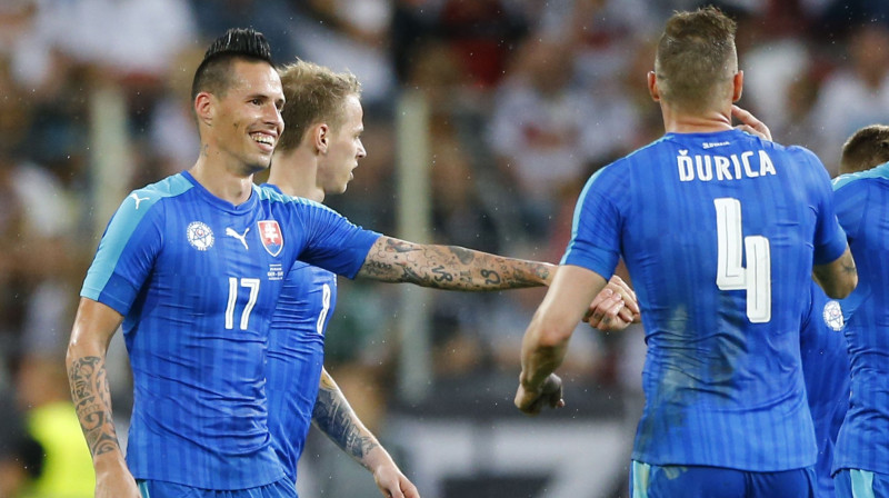 Slovākija atzīmē pirmo vārtu guvumu
Foto: AP/Scanpix