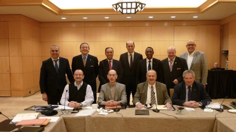 FIBA izpildkomiteja (FIBA Executive Committee) un NBA komisārs Adams Silvers
Foto: FIBA