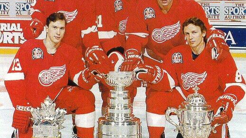 Pasaules hokeja zvaigznes Sergejs Fjodorvs, Igors Larionovs, Vjačeslavs Fetisovs,  Slava Kozlovs un Vladimirs Konstantinovs ar apbalvojumiem!