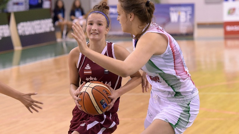 Kadetu izlases kandidātei Nikolai Ozolai jau ir pērnā Eiropas U16 čempionāta pieredze.
Foto: FIBAEurope.com