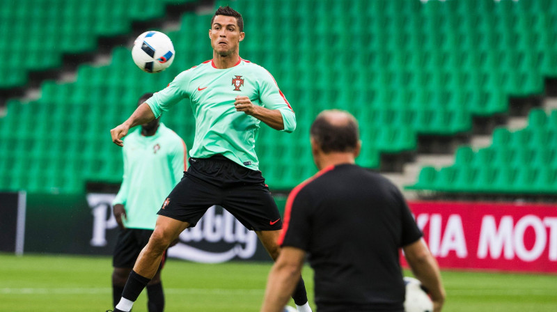 Krištianu Ronaldu
Foto: AFP/Scanpix
