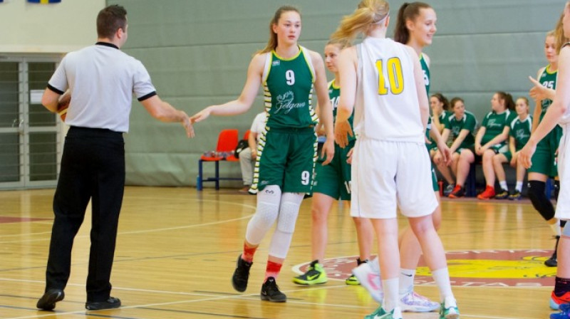 Janeta Rozentāle (#9): 17 punkti un 13 atlēkušās bumbas uzvarā pār Igaunijas U18 izlasi
Foto: Zemgales Ziņas