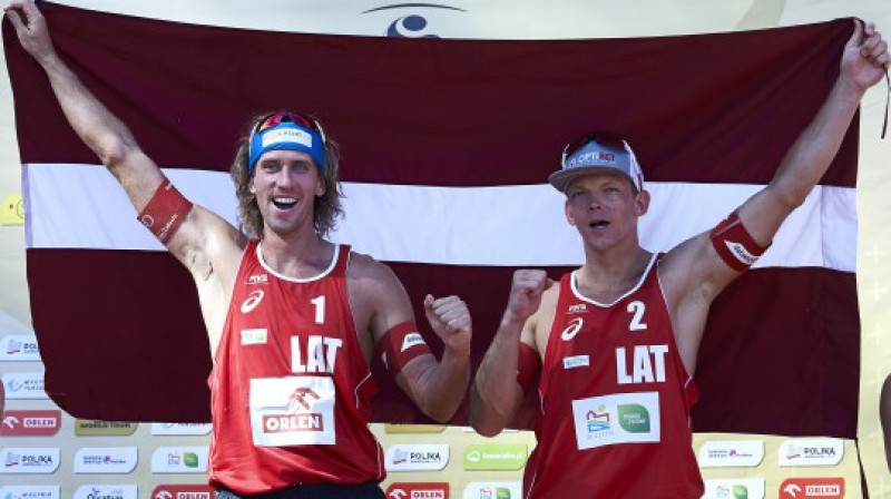 Aleksandrs Samoilovs un Jānis Šmēdiņš
Foto: FIVB