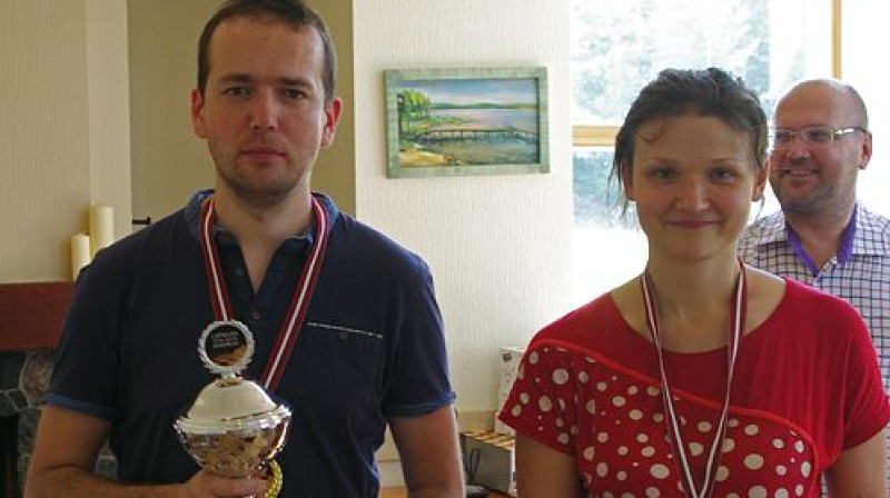 Latvijas čempioni Arturs Neikšāns un Laura Rogule 
Organizatoru foto