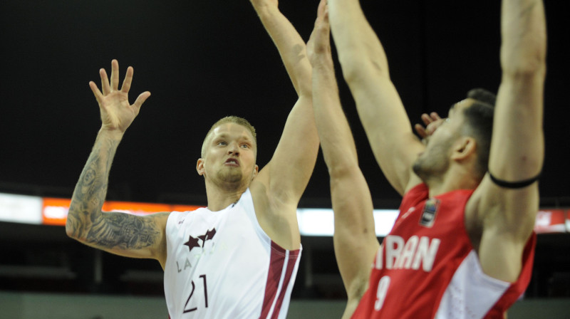 Aigars Šķēle
Foto: Romāns Kokšarovs, f64