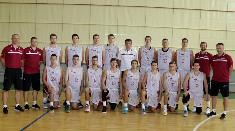 Latvijas U20 izlase treniņnometnē Madonā.
Foto: Agris Veckalniņš