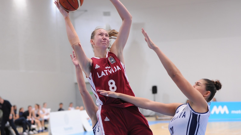 Digna Strautmane: 14 punkti, 9 atlēkušās bumbas un Latvijas U20 izlases uzvara Eiropas čempionāta astotdaļfinālā.
Foto: FIBA.com