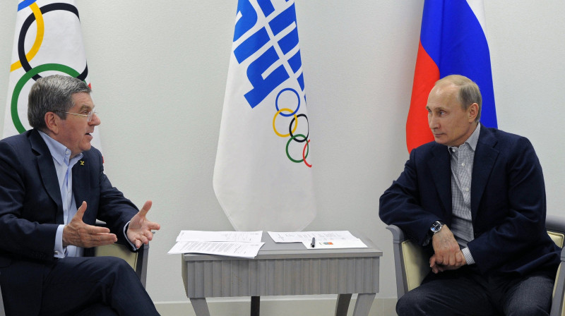 SOK prezidents Tomass Bahs un Krievijas prezidents Vladimirs Putins
Foto: AP/Scanpix