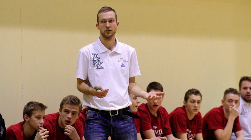 Latvijas U16 izlases galvenais treneris Artūrs Visockis-Rubenis 
Foto: basket.ee