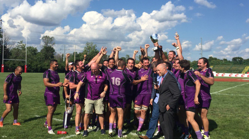 Denveras "Stampade" ar čempionu kausu
Foto: thisisamericanrugby.com