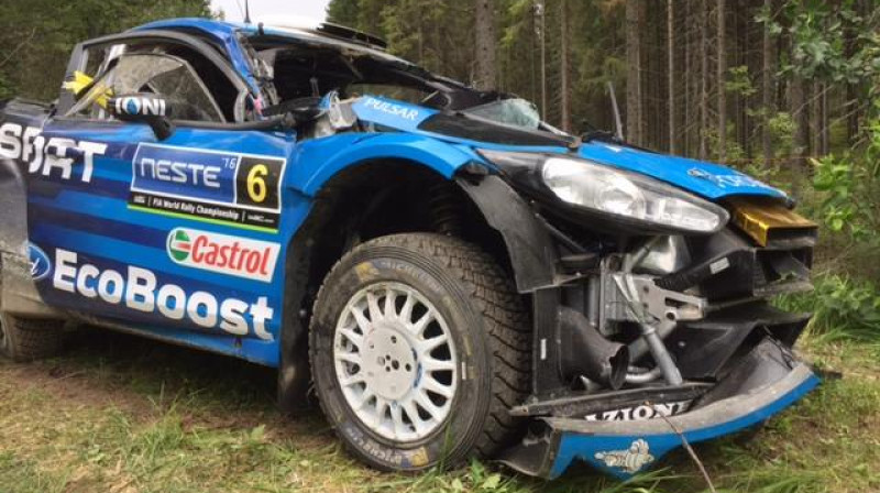 Erika Kamillī auto pēc avārijas
Foto: wrc.com