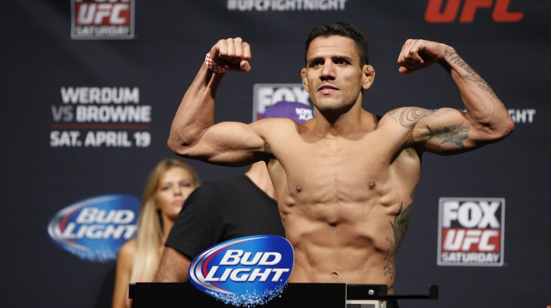 Rafaels Dos Anjoss
Foto: mmafighting.com