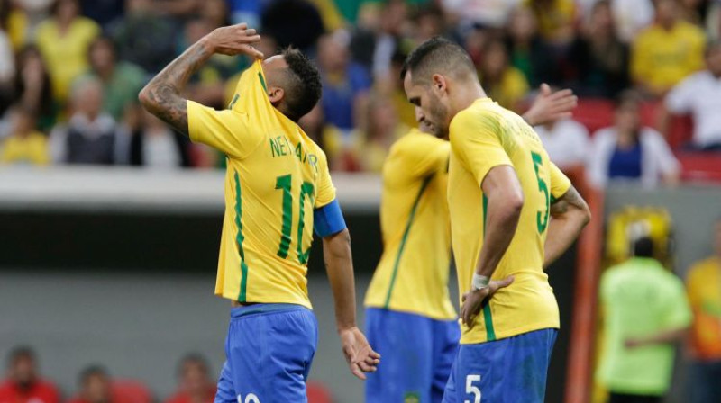 Brazīlijas izlases futbolisti ar spēli pret Irāku nav apmierināti
Foto: Fotoarena/Sipa USA/Scanpix