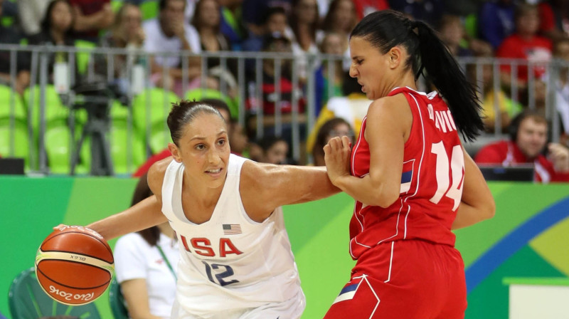 Daiana Taurasi: seši tālmetieni uzvarā pār Anu Daboviču un Serbiju
Foto: SIPA/Scanpix