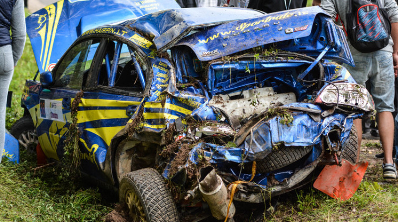 Auto pēc avārijas
Foto: Alfonsas Rakauskas