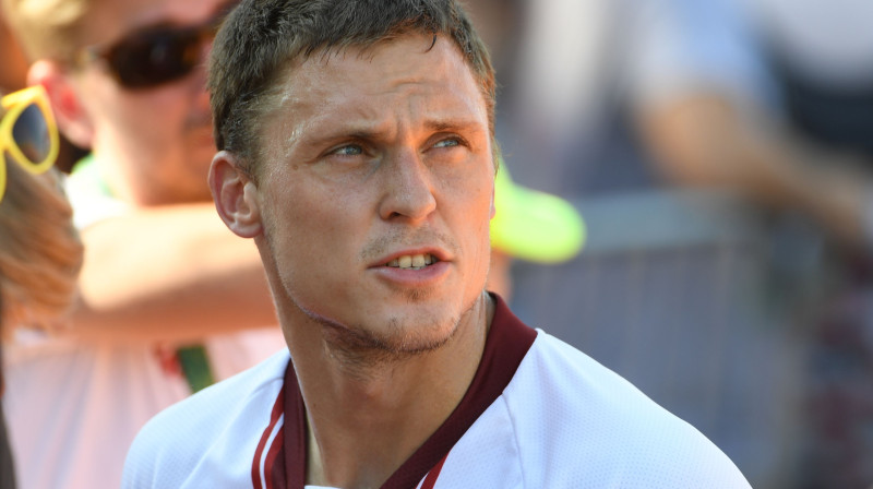Māris Štrombergs 
Foto: Romāns Kokšarovs, Sporta Avīze, f64