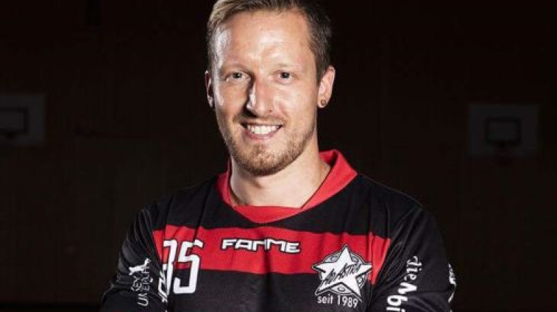 Kristaps Vaičis jaunā kluba "Ad Astra Sarnen" formā