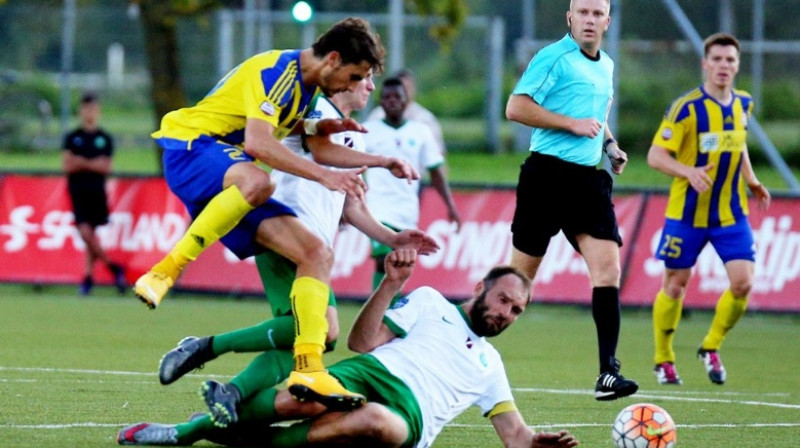 Ģirts Karlsons un Gatis Kalniņš 
Foto: Nora Krevņeva, synottipvirsliga.lv