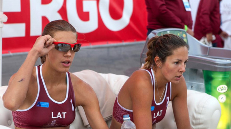 Tīna Graudiņa un Anastasija Kravčenoka 
Foto: Vadims Morozovs, cev.lu