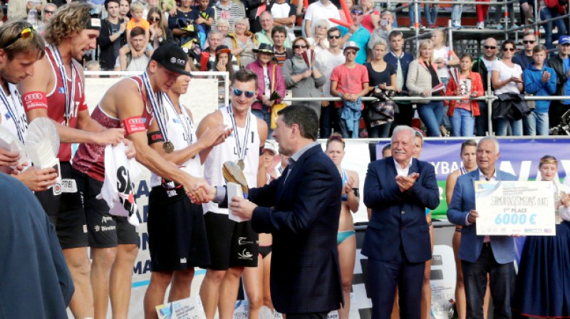 R.Vējonis sveic Jūrmalas "Masters" uzvarētājus 
Foto: president.lv