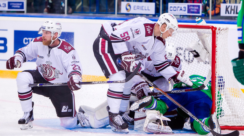 Rīgas "Dinamo" spēlētāji Ufā
Foto: hcsalavat.ru