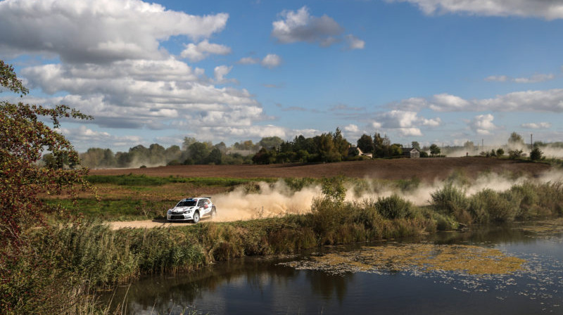 Ralfa Sirmača ekipāža
Foto: fiaerc.com