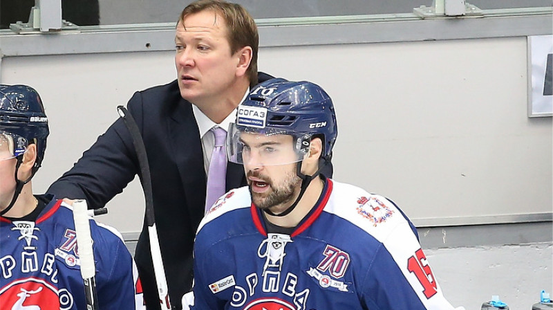 Pēteris Skudra un Kaspars Daugaviņš
Foto: hctorpedo.ru