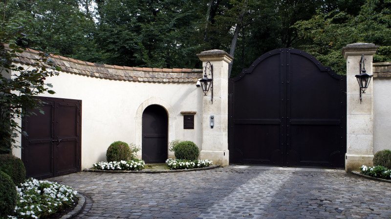 Savās mājās aiz šiem vārtiem ārstējas Šūmahers
Foto: TT NYHETSBYRÅN/Scanpix